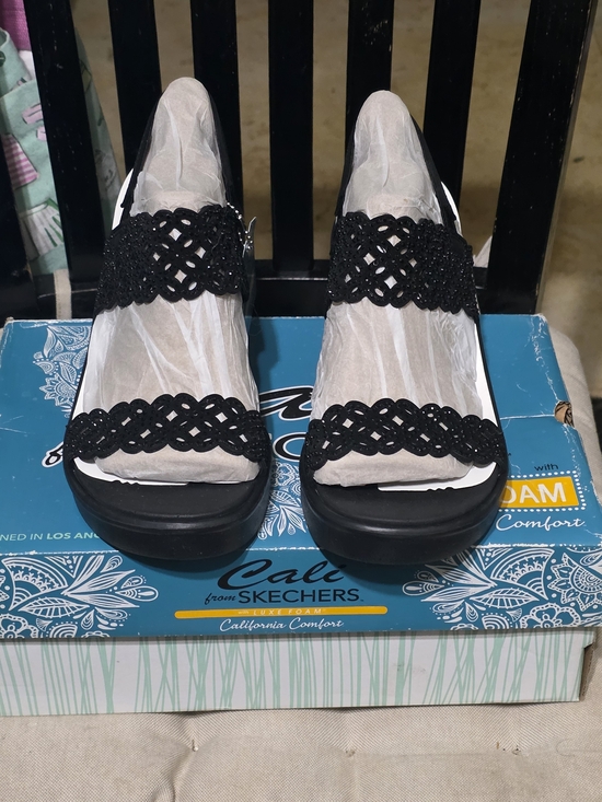 Skechers Shoes - NWB Skechers Cali Black Sassy Dayz Comfort Wedges Size 7